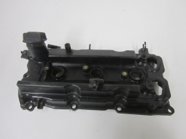 Infiniti - valve cover - VQ35HR VIN B